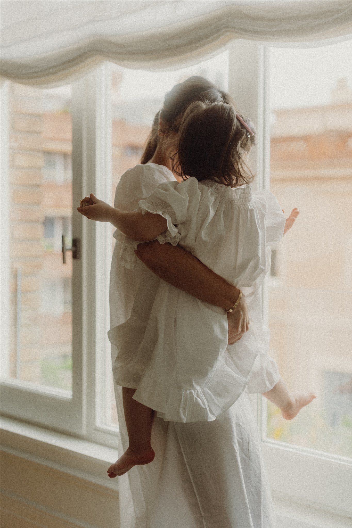 IRIS NIGHTGOWN - Timeless White